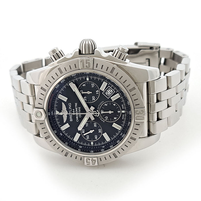 BREITLING
Chronomat 44
With box and warranty card