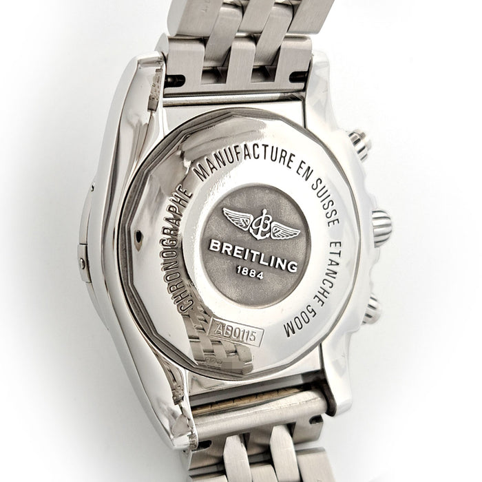 BREITLING
Chronomat 44
With box and warranty card