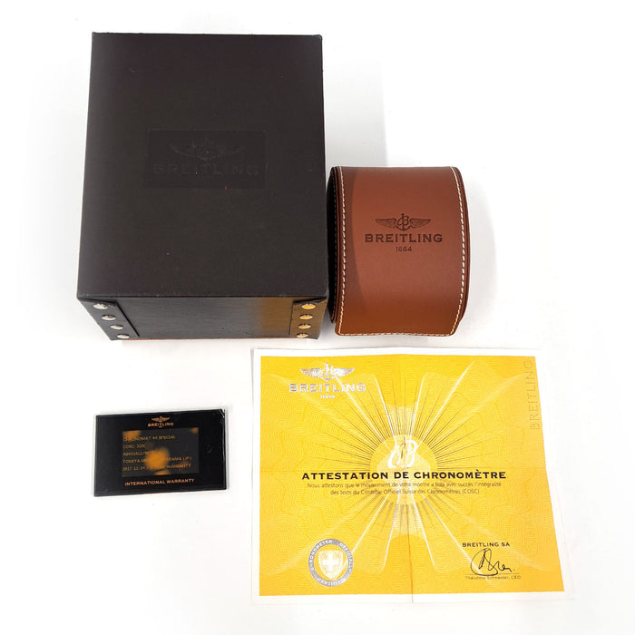 BREITLING
Chronomat 44
With box and warranty card