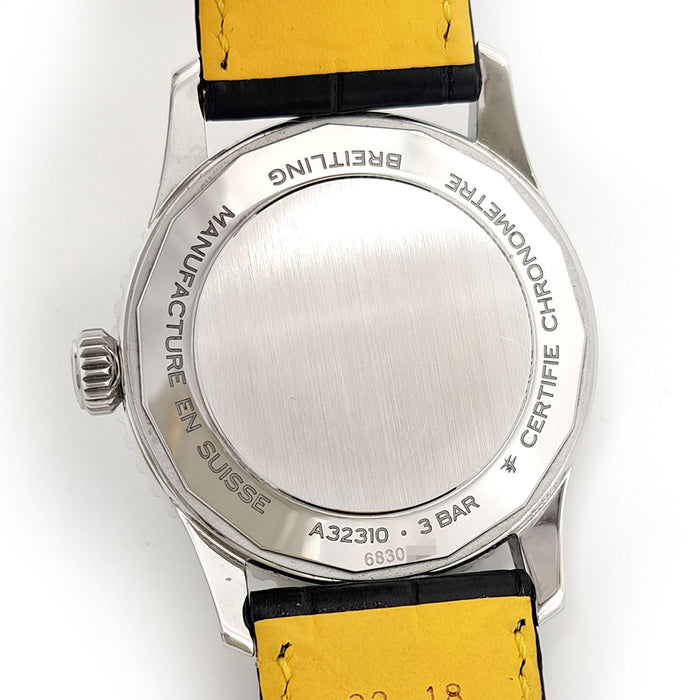 BREITLING
Navitimer Automatic GMT
With box and warranty card
