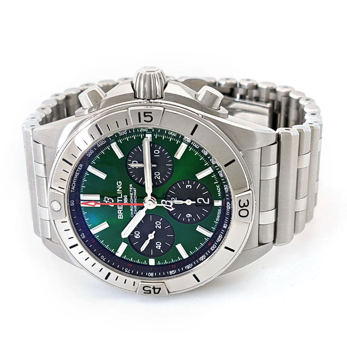BREITLING
Chronomat B01 42 Bentley
With box and warranty card