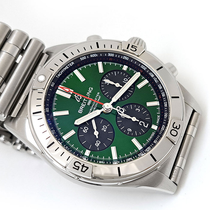 BREITLING
Chronomat B01 42 Bentley
With box and warranty card