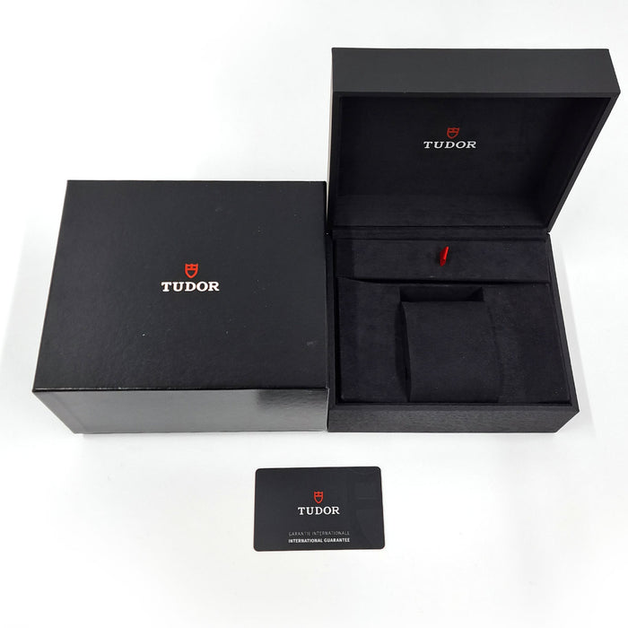 TUDOR
Black Bay 41
With box and warranty card