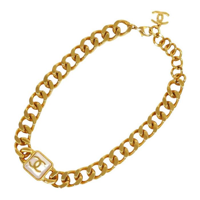 CHANEL
B20K COCO CC Gold Color Metal Curve Chain
Coco Mark Square Cotton Pearl Chain Necklace