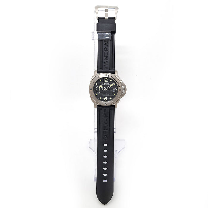 OFFICINE PANERAI 
Luminor Submersible 
Con garanzia