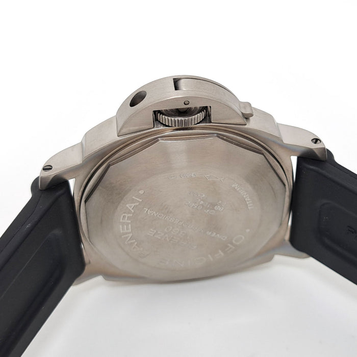 OFFICINE PANERAI 
Luminor Submersible 
Con garanzia