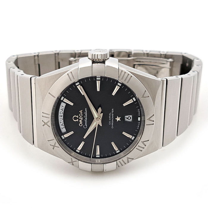 OMEGA
Constellation Day-Date Overhauled
OH completed with box and guarantee card