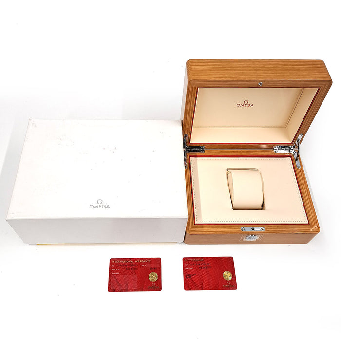 OMEGA
Constellation Day-Date Overhauled
OH completed with box and guarantee card