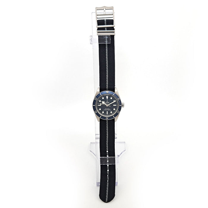 TUDOR
Black Bay 58
With box and warranty card