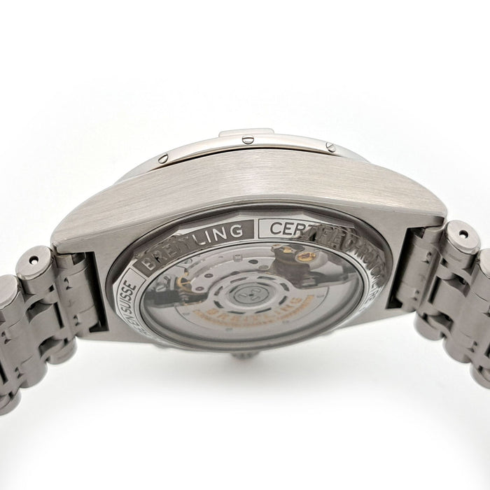 BREITLING
Chronomat Japan Edition
With Box and Warranty Card