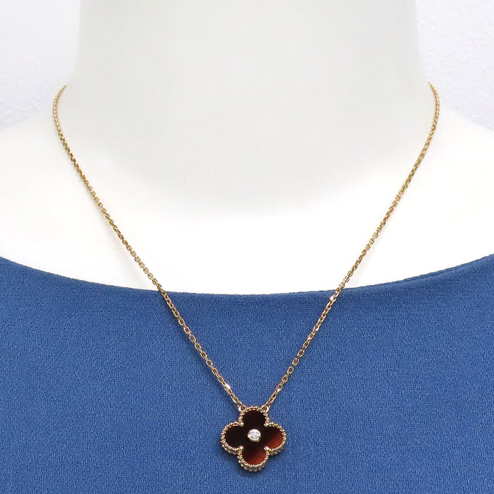 Van Cleef & Arpels 
Vintage Alhambra Necklace 2017 Holiday Limited Edition