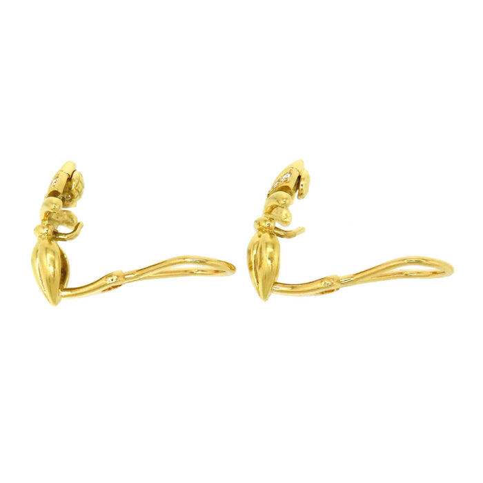 MIKIMOTO 
Orecchini a cuore con charm intercambiabile