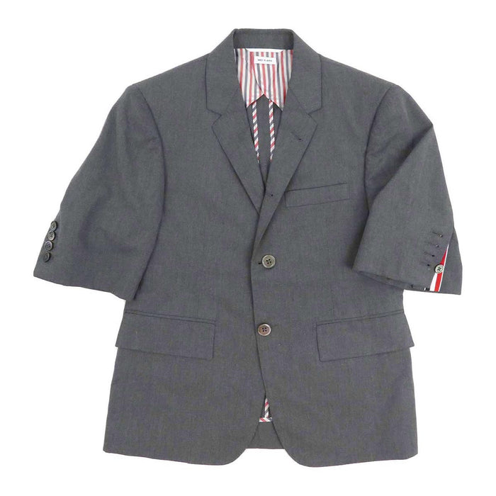 THOM BROWNE 
linguetta ad anello a righe 
giacca a maniche corte