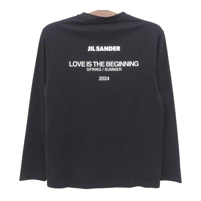 JIL SANDER 
LOVE IS THE BEGINNING 2024 コットン 
バックロゴ ロングスリーブ Tシャツ
