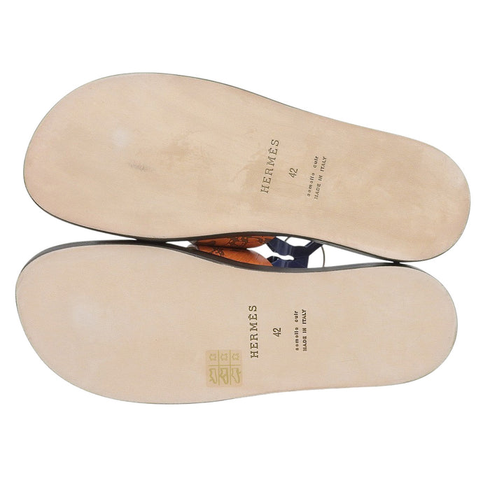 HERMES
Leather Logo Paint
Izmir Sandals