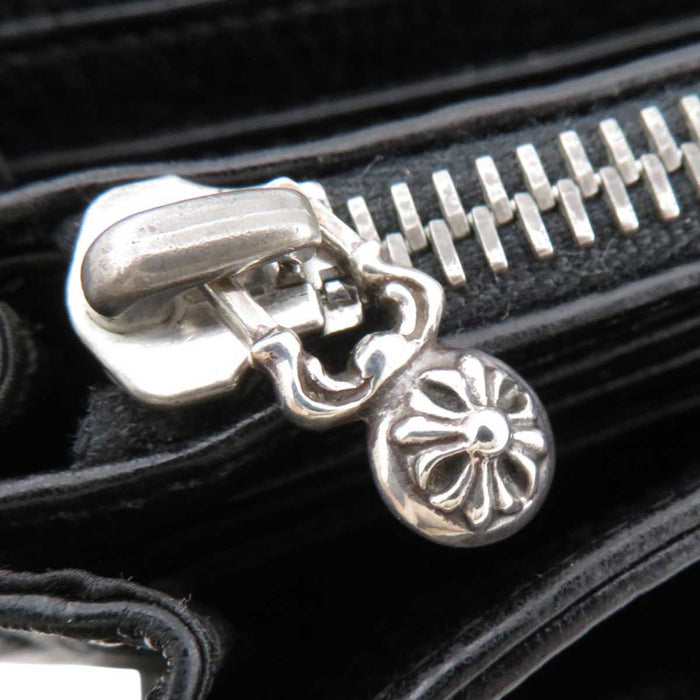 CHROME HEARTS 
JUDY Etichetta Scroll CH Argento 
Bottone Croce Portafoglio Judy
