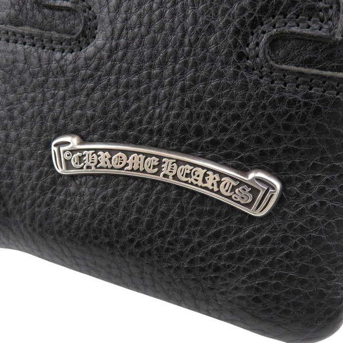CHROME HEARTS 
ONE TRILLION DOLLARS Flareany Dagger Zip Pelle 
One Trillion Flareany Portafoglio