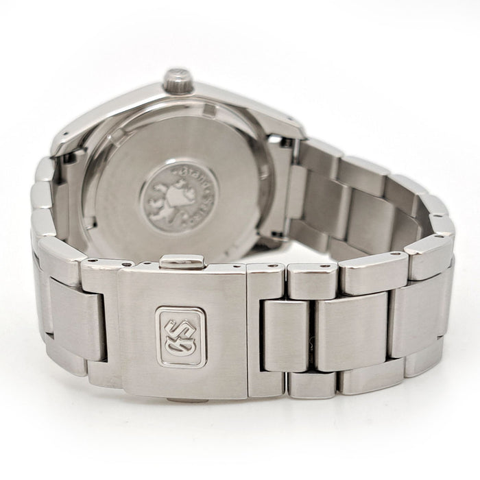 SEIKO
Grand Seiko 9F Quartz Date
With Warranty Card