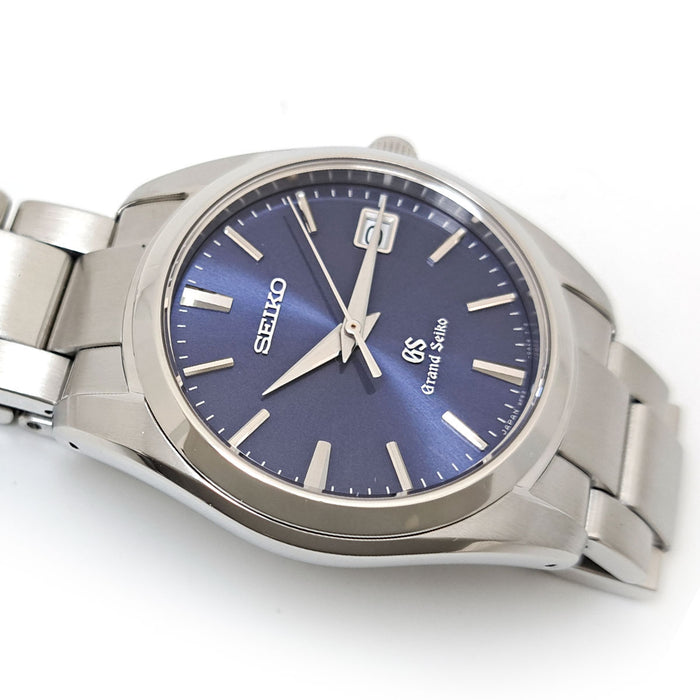 SEIKO
Grand Seiko 9F Quartz Date
With Warranty Card