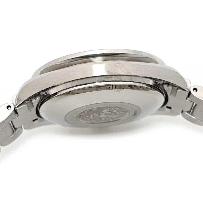 OMEGA 
Speedmaster Chronographe Date