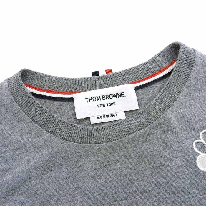 THOM BROWNE 
花柄 トリコロール コットン シルク 
フラワー エンブロイダリー Tシャツ