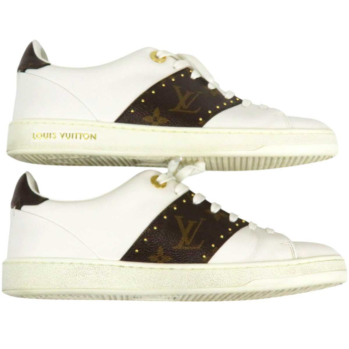 LOUIS VUITTON
LV Logo Studs
Front Row Line Leather Sneakers
Monogram