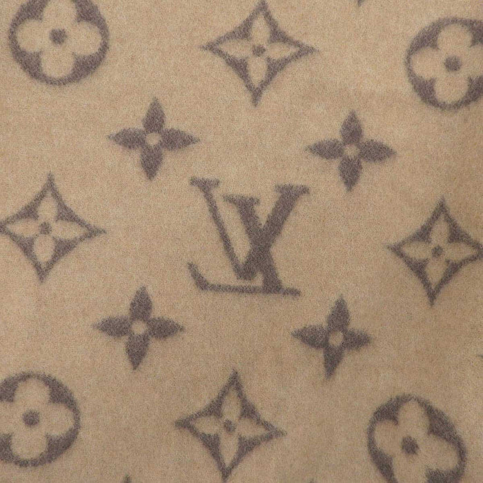 LOUIS VUITTON
LV Logo All-over Pattern Wool Cashmere Blend
Pled Neo Monogram Blanket
