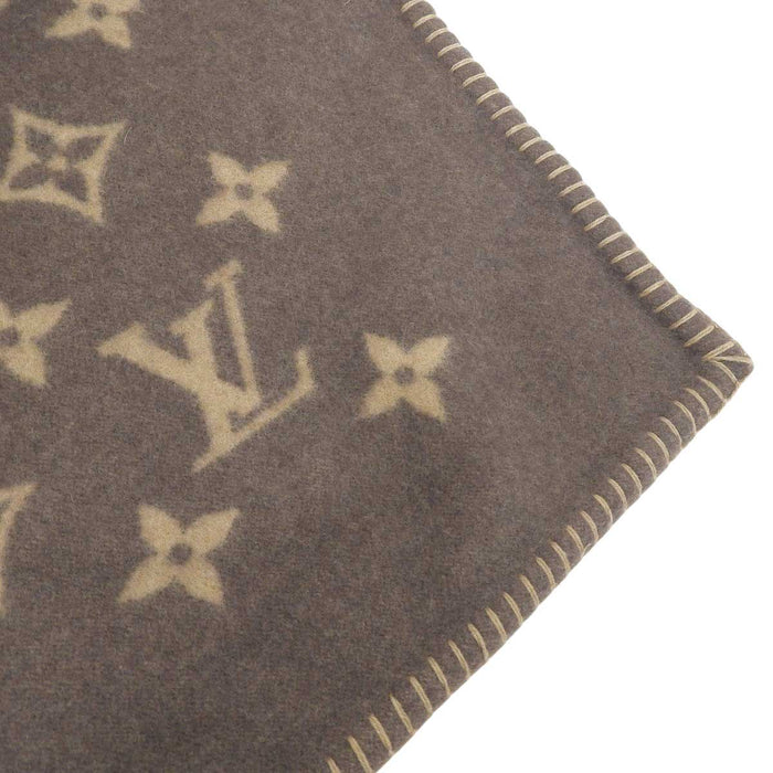LOUIS VUITTON
LV Logo All-over Pattern Wool Cashmere Blend
Pled Neo Monogram Blanket