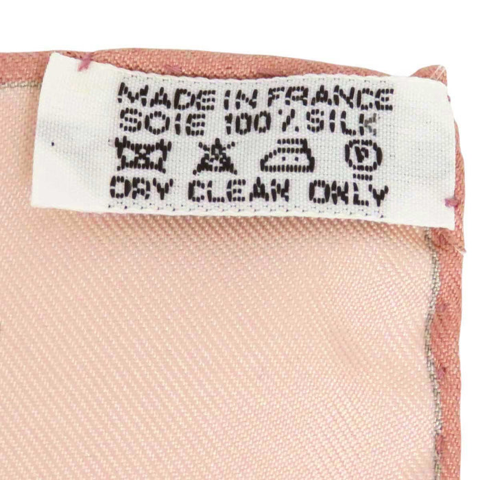 HERMES 
Sciarpa grande in seta animale 
Carré 90 AU COEUR DES BOIS nella foresta