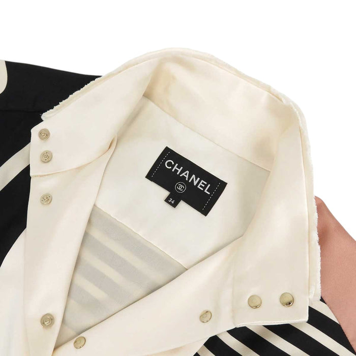 CHANEL 
COCO Coco Button rue cambon 31 High Neck 
Coco Mark Silk Sleeveless Long Shirt