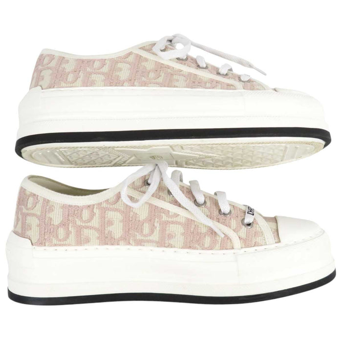 Dior
Logo Embroidery Fabric
Walk'n'Dior Platform Sneakers
Oblique