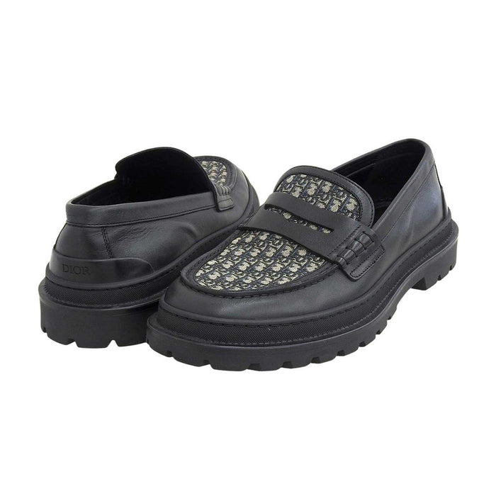 Dior
Logo Leather Fabric
Explorer Loafer
Oblique