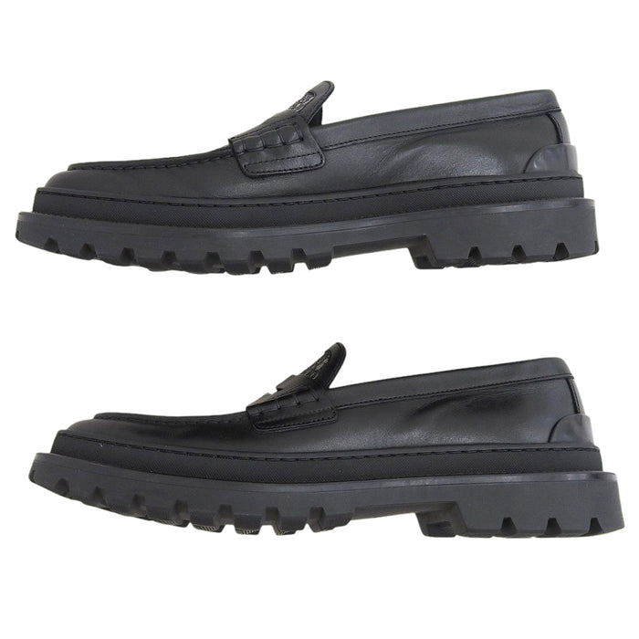 Dior
Logo Leather Fabric
Explorer Loafer
Oblique