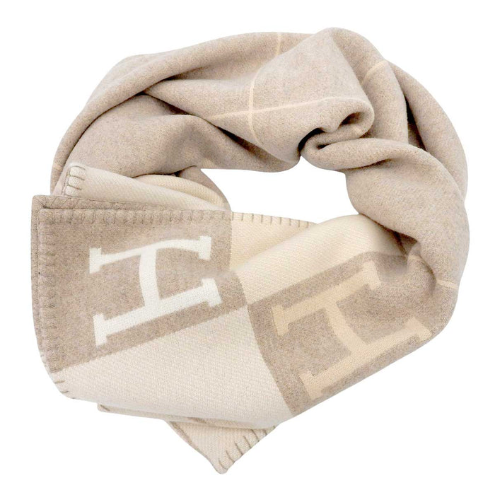 HERMES
Logo Wool Cashmere Blend Large Avalon III Plaid Blanket