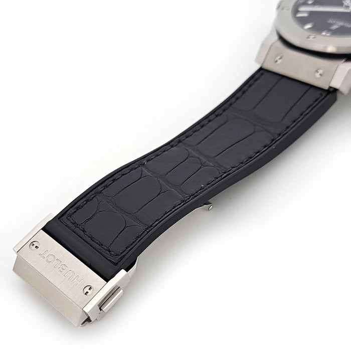 HUBLOT
Classic Fusion Titanium
With Box and Warranty Card