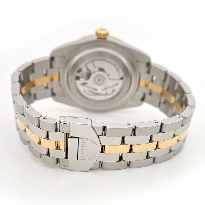 TUDOR
Glamour Double Date
With Box and Papers