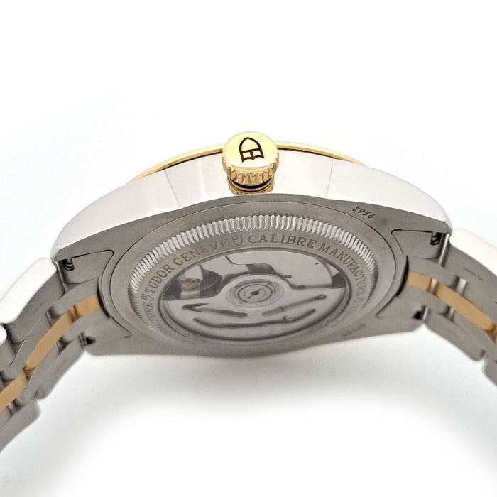 TUDOR
Glamour Double Date
With Box and Papers