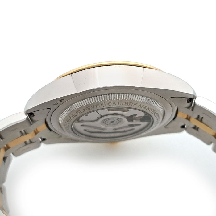 TUDOR
Glamour Double Date
With Box and Papers