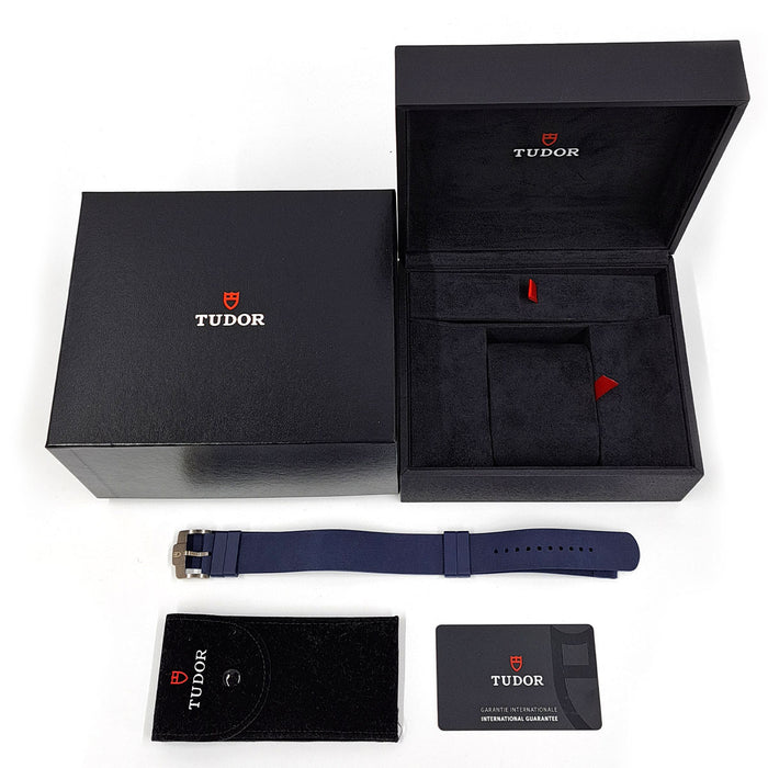TUDOR 
Pelagos FDX 
With box and warranty card