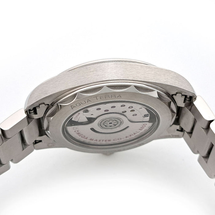 OMEGA 
Seamaster 150M Aqua Terra 
Avec boîte et garantie