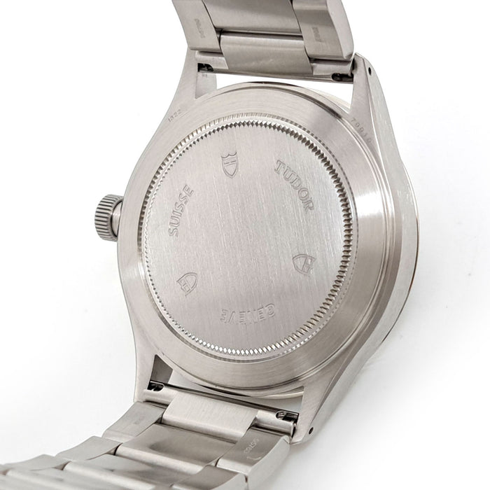 TUDOR 
Ranger 
With box and warranty card