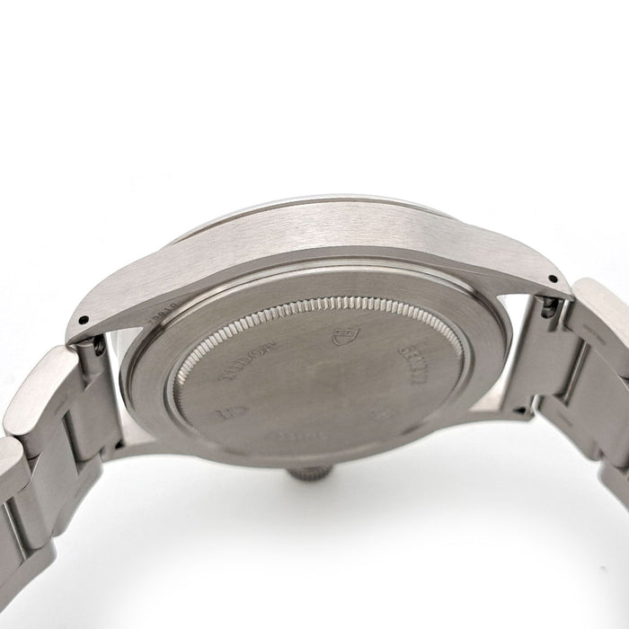 TUDOR 
Ranger 
With box and warranty card