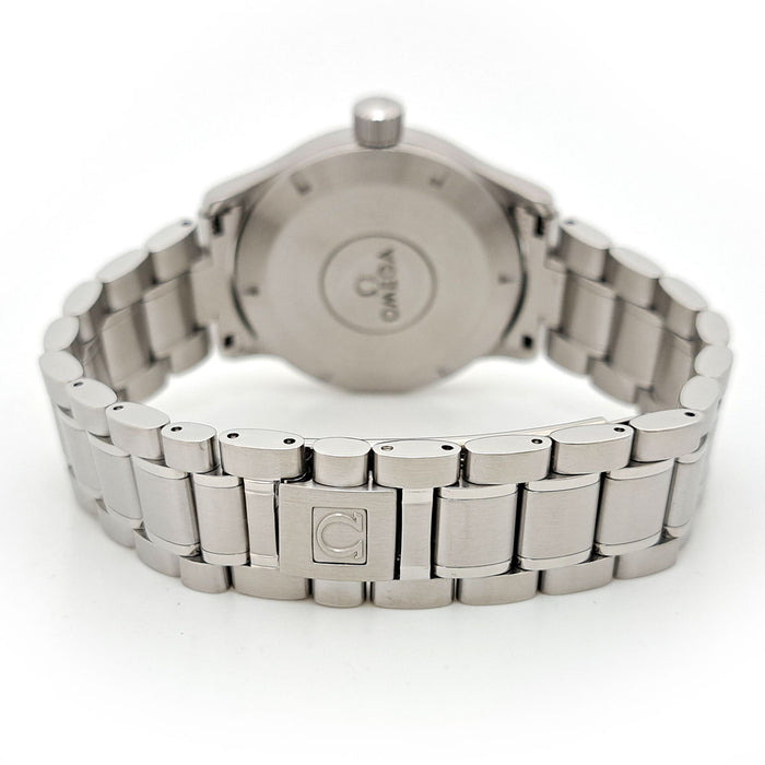 OMEGA
Classic Date
With Box and Warranty Card