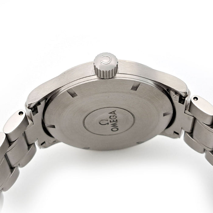 OMEGA
Classic Date
With Box and Warranty Card