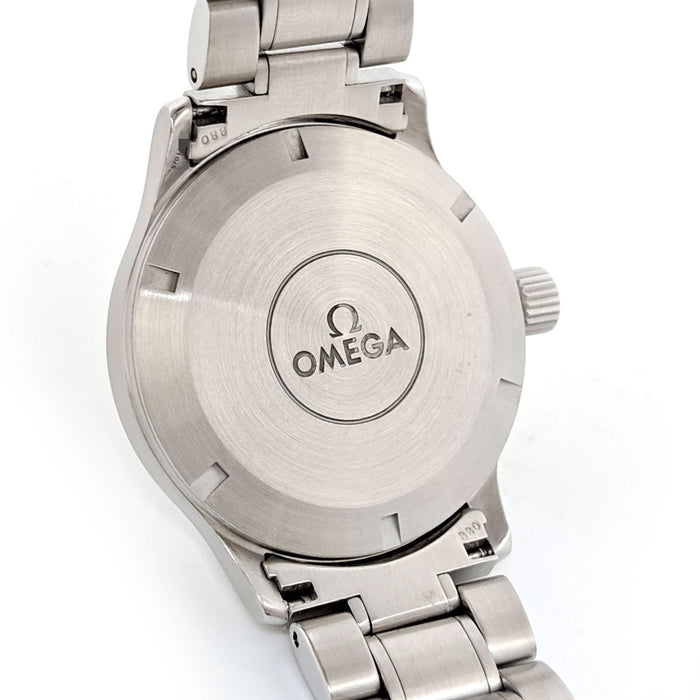 OMEGA
Classic Date
With Box and Warranty Card