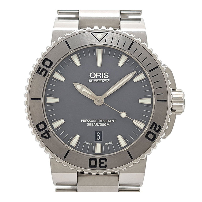 ORIS 
Aquis Date
