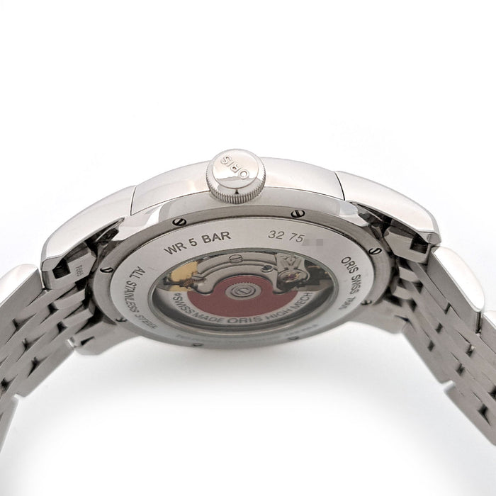 ORIS
Small Second Pointer Date
With Box and Warranty Card