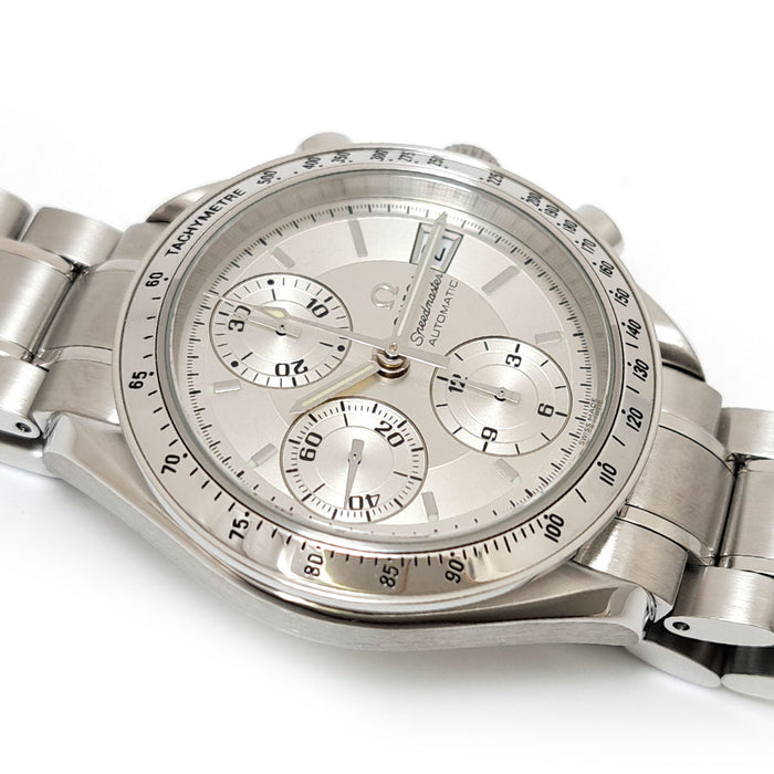OMEGA 
Speedmaster Date Chronographe Révisé 
Avec boîte Révision effectuée