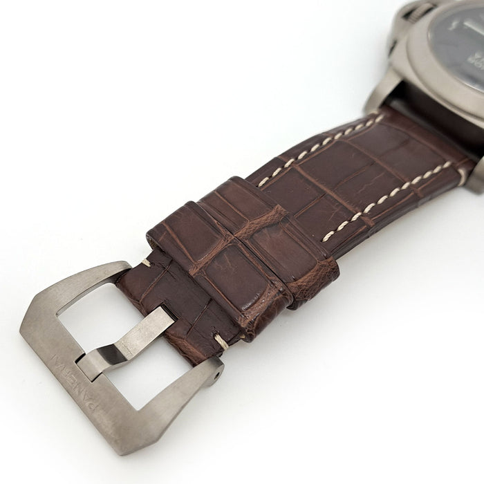 OFFICINE PANERAI 
Luminor Marina 經過整修 
附盒子與保證書