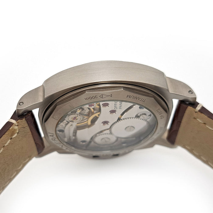 OFFICINE PANERAI 
Luminor Marina 經過整修 
附盒子與保證書